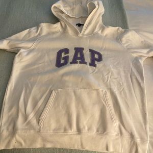 GAP sweatshirt